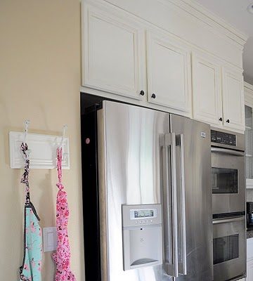 24 Transform your kitchen with paint and crown molding, by My Uncommon Slice of Suburbia featured on @Bekob