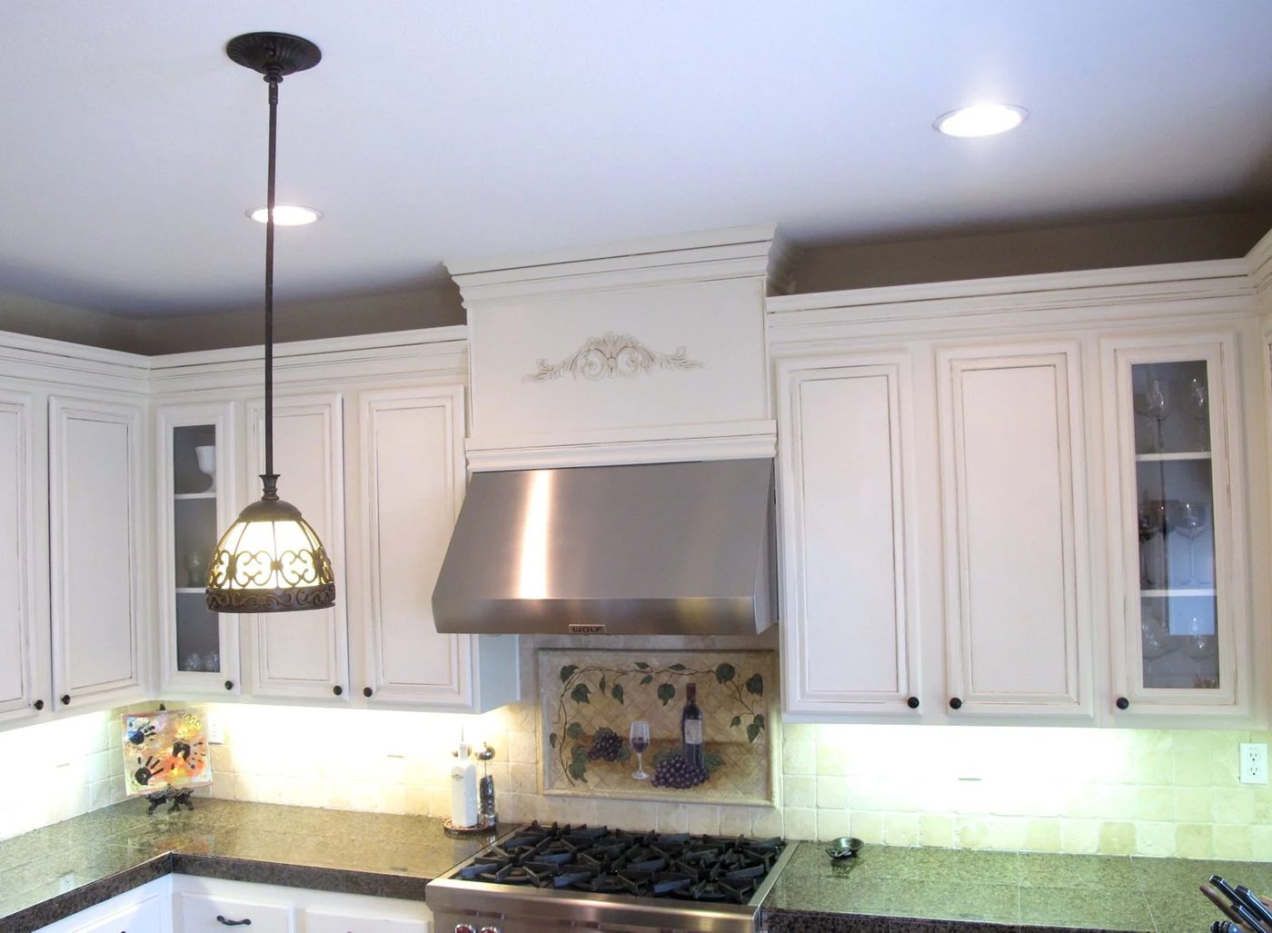 23 Handmade Oak kitchen to painted white, memorable results, by My Uncommon Slice of Suburbia featured on @Bekob