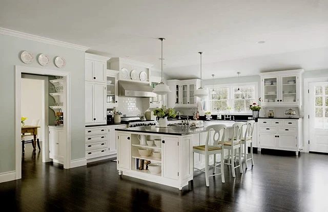 3 striking white kitchen option, by My Uncommon Slice of Suburbia featured on @Bekob