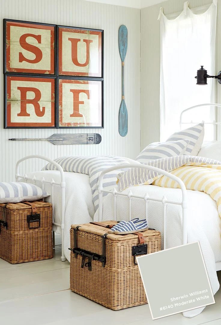 Bright nautical room, teen boy | Found on howtodecorate.com