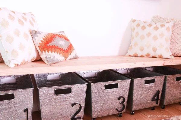 Creating a Mudroom Area in an Entryway