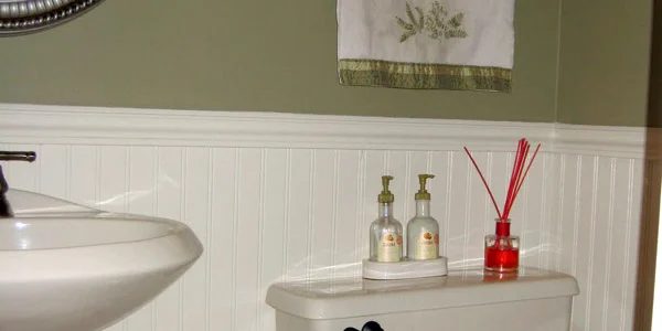 New Paint Job in Small Bathroom Remodel: Guest Remodel