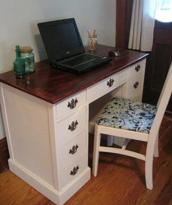 Old Writers Desk & Chair Remodel