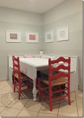 dining nook with ombre painted stripe walls (26)