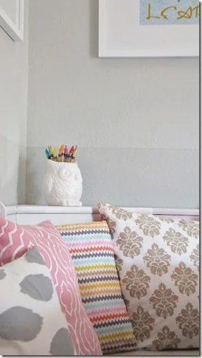 dining nook with ombre painted stripe walls (27)