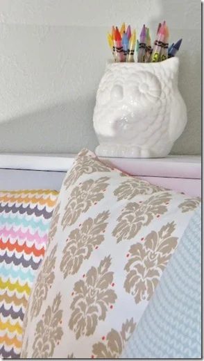 dining nook with ombre painted stripe walls (24)