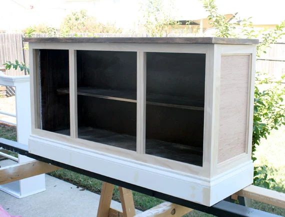 Handmade Hutch Makeover, By @Bekob