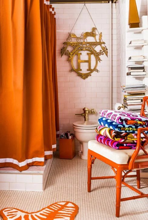 Adler orange bathroom