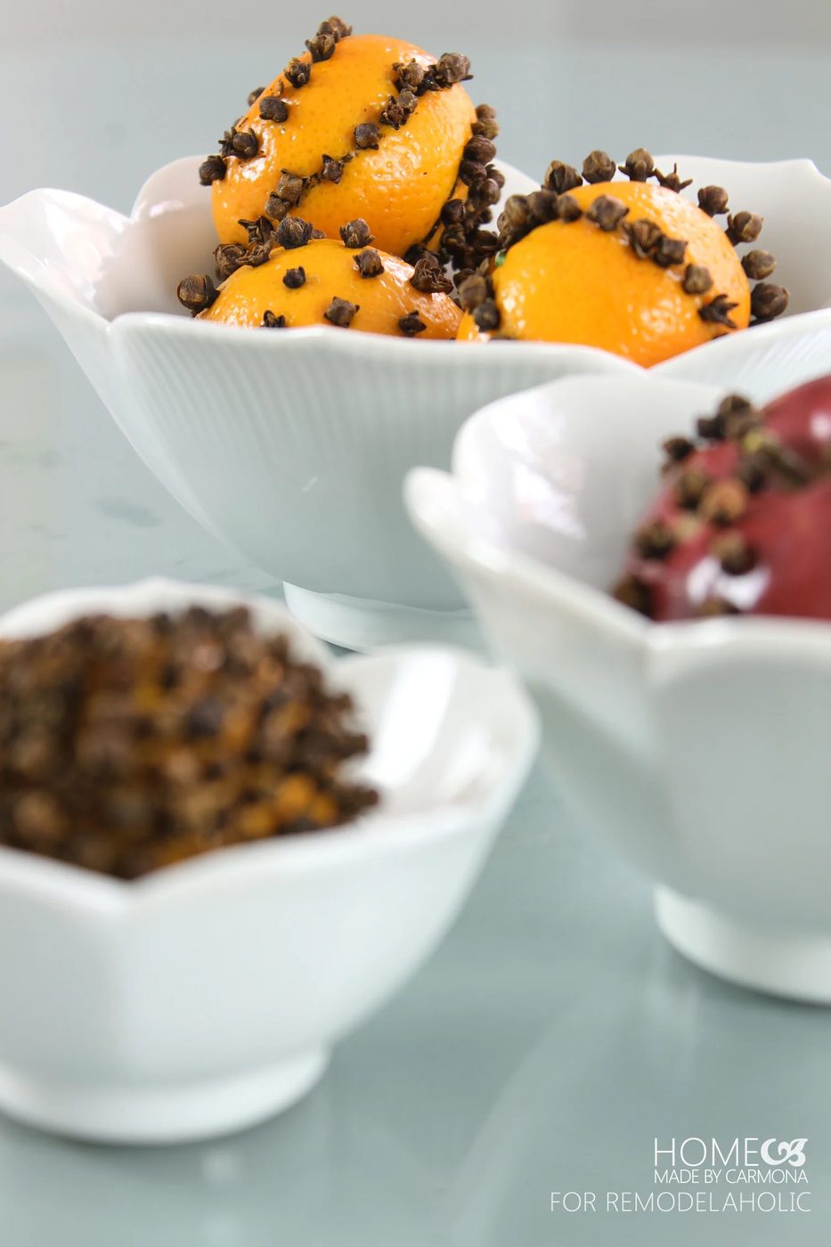 Pomanders -in bowls - Home Made by Carmona for Bekob