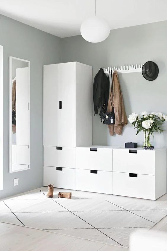 Organized Entryway Inspiration & Tips