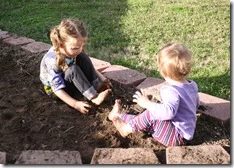 playing in the garden (25)