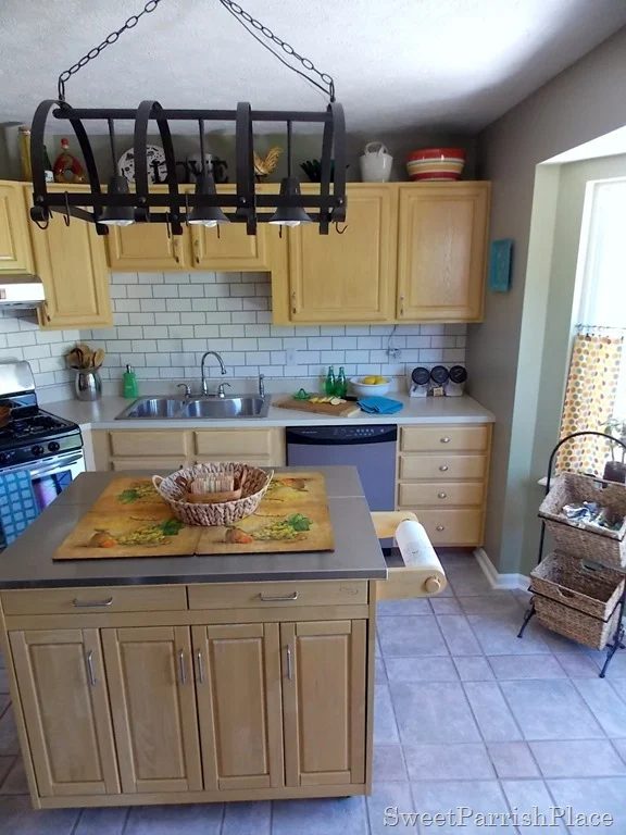 faux painted subway tile backsplash in the kitchen