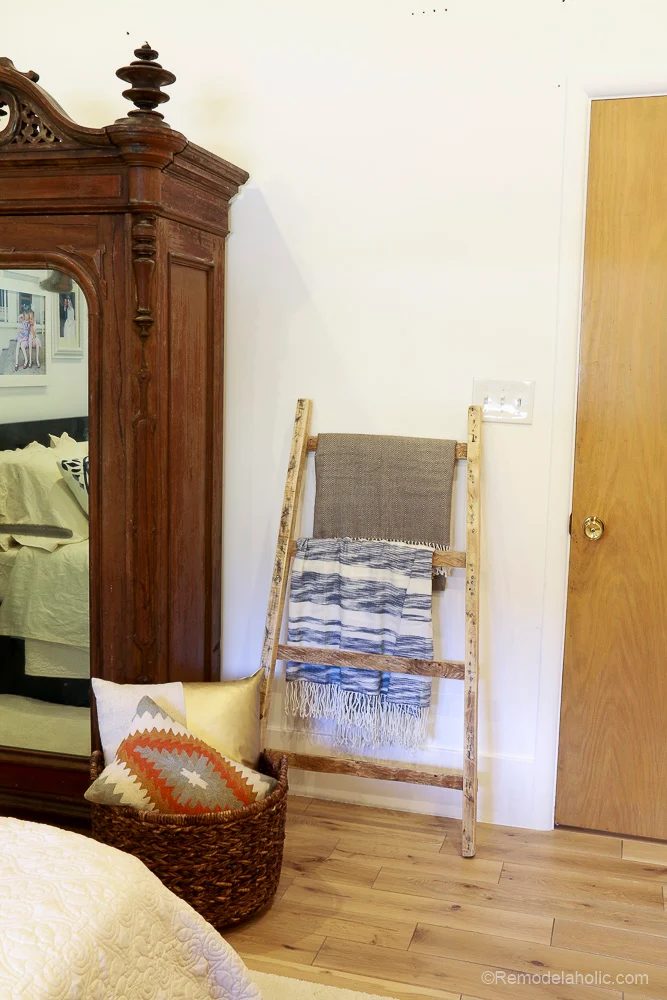 free-pallet-blanket-ladder-handmade-walkthrough-also-great-for-storing-shoes-Bekob-9098