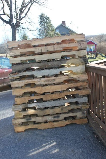 Pallet Wood for Handmade Ceiling by Maple Leaves and Sycamore Trees featured on Bekob