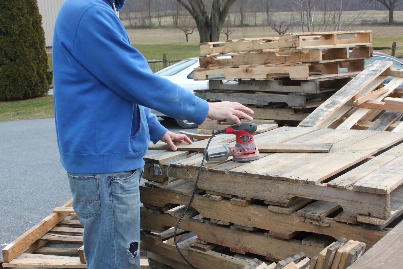 Handmade Rustic Ceiling walkthrough by Maple Leaves and Sycamore Trees featured on Bekob