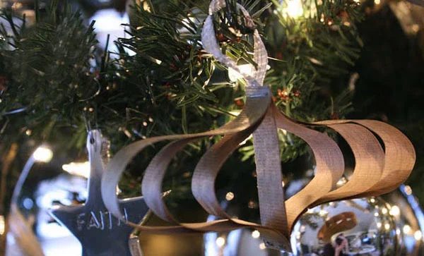 12 Days of Paper Christmas Decorations