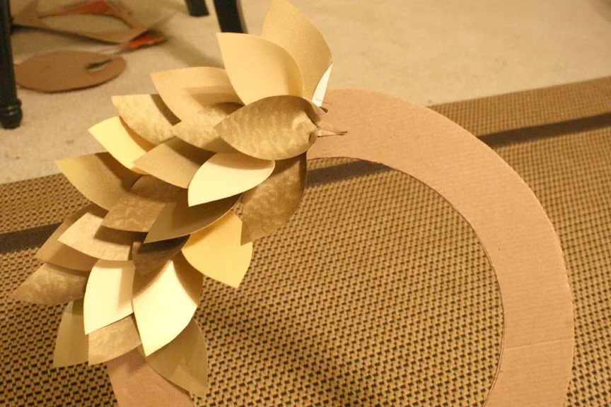 How To Make A Magnolia Leaf Paper Wreath Handmade For Christmas Paper Decorations, Bekob