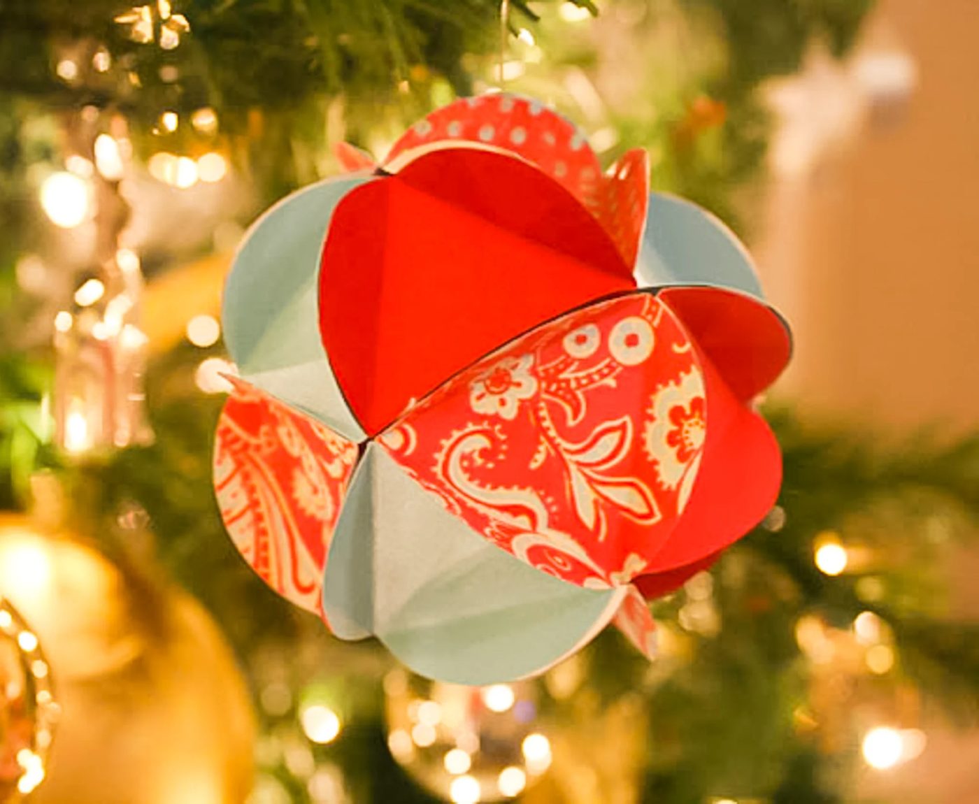 3D Pieced Paper Ball Ornament (Paper Christmas Decorations; Day 6)