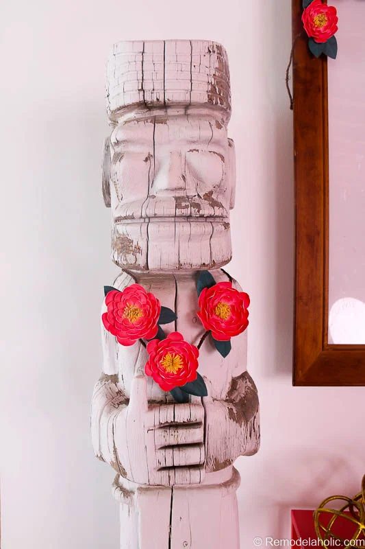 These striking flowers are PAPER! So straightforward to make with this free printable from @Bekob and Canon.