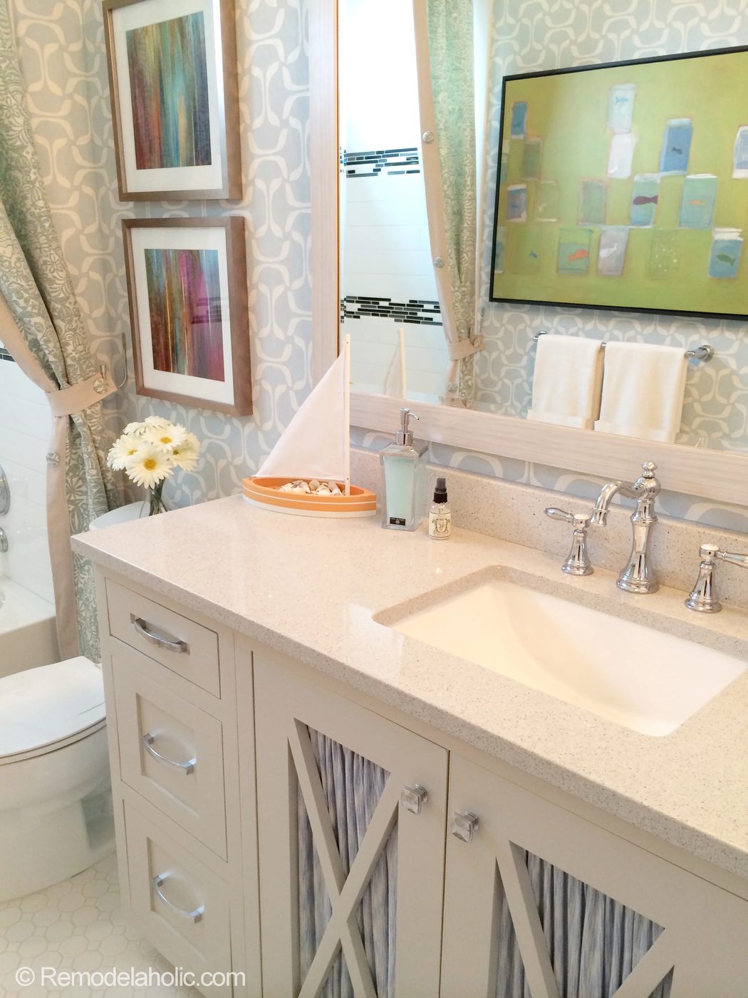 Kid's Bath Great vanity