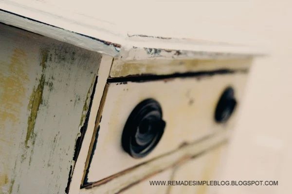 Patchwork Distressed Side Table Revamp