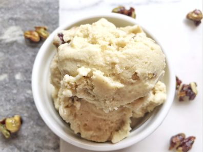 Pistachio Ice Cream with Dried Cranberries | FOODIEaholic.com #recipe #cooking #dessert #summer #icecream #pistachio #cranberries