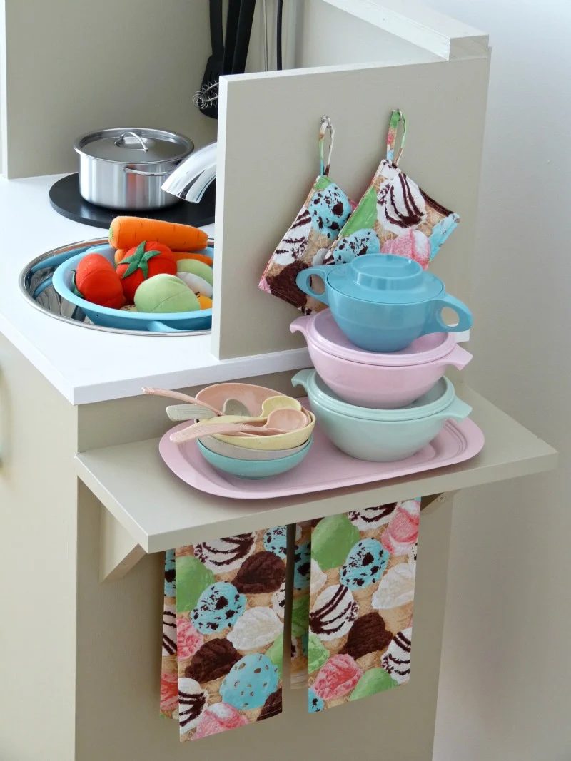 Play Kitchen From Microwave Stand (22)