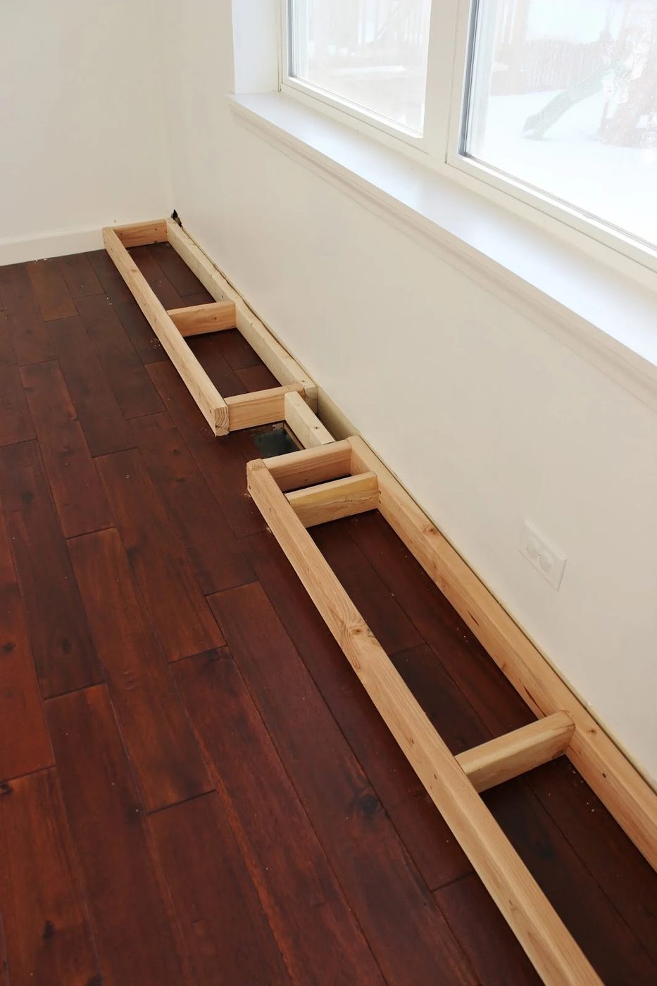 How to Design Built-In Cabinets by Delightfully Noted featured on Bekob
