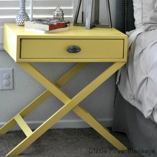 Plywood is a great material for building furniture. Get inspired with one of these 25+ strong plywood furniture Handmade Projects featured on Bekob.com