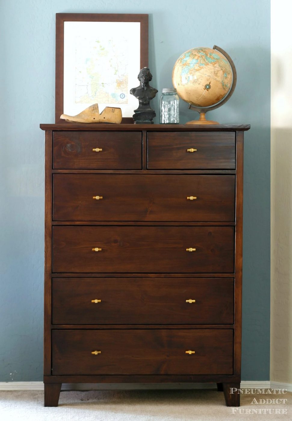 Plywood is a great material for building furniture. Get inspired with one of these 25+ strong plywood furniture Handmade Projects featured on Bekob.com