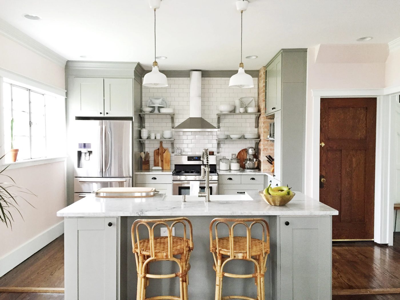 small L-shape kitchen floor plan layout with large island, Bekob