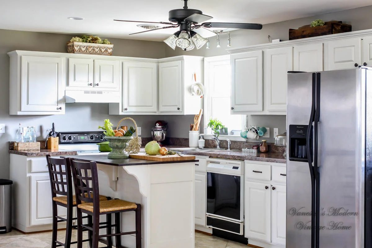 White kitchen remodel in one weekend by Vanessa's Modern Vintage Home featured on @Bekob