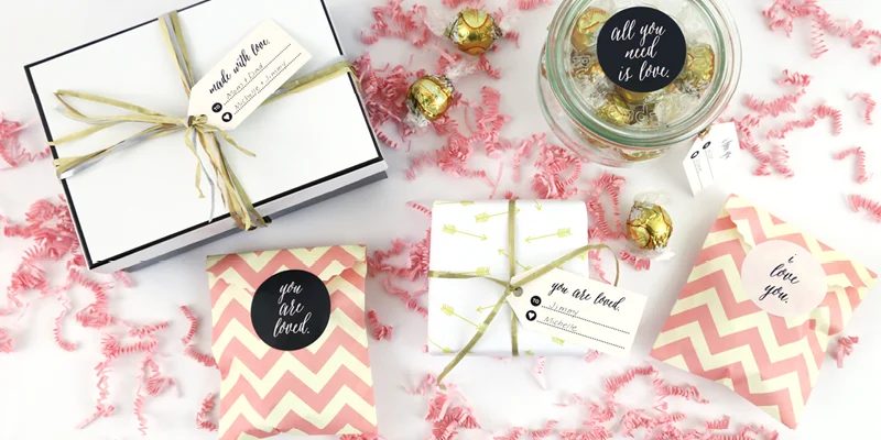 Ready-to-print Valentine’s Day Stickers and Gift Tags
