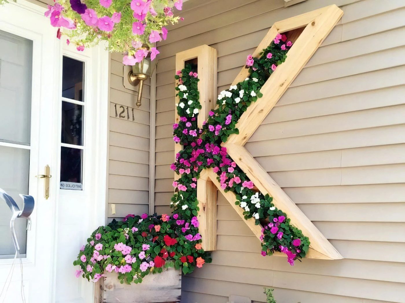 1 Diy Outdoor Monogram Planter By Ellery Designs On @Bekob 6 600x600 034317