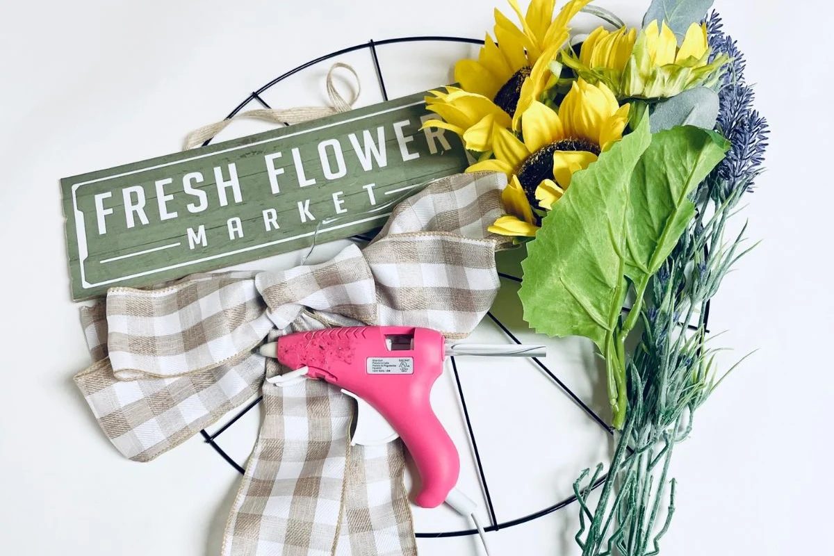 Supplies For A Dollar Tree Flower Door Wreath walkthrough, Bekob
