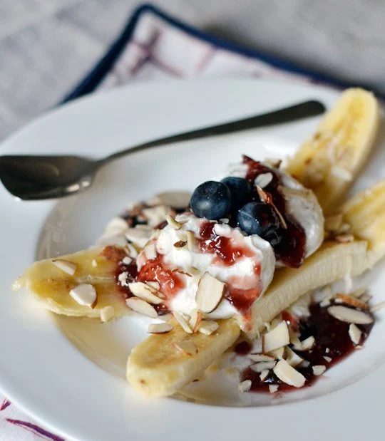 Breakfast banana split