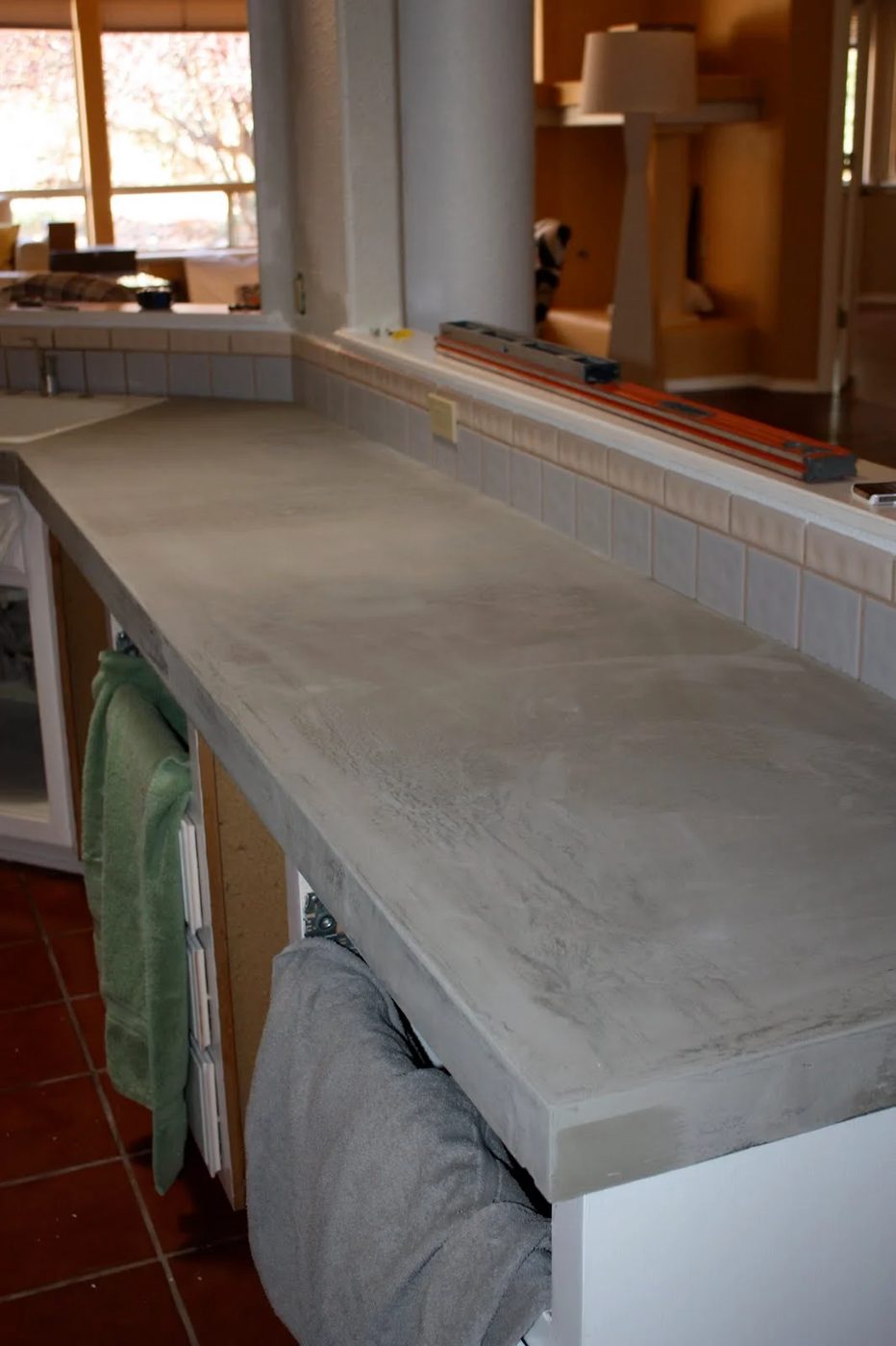 23 Makeover Your Kitchen With Handmade Concrete Countertops, By Design Stocker Featured On @Bekob