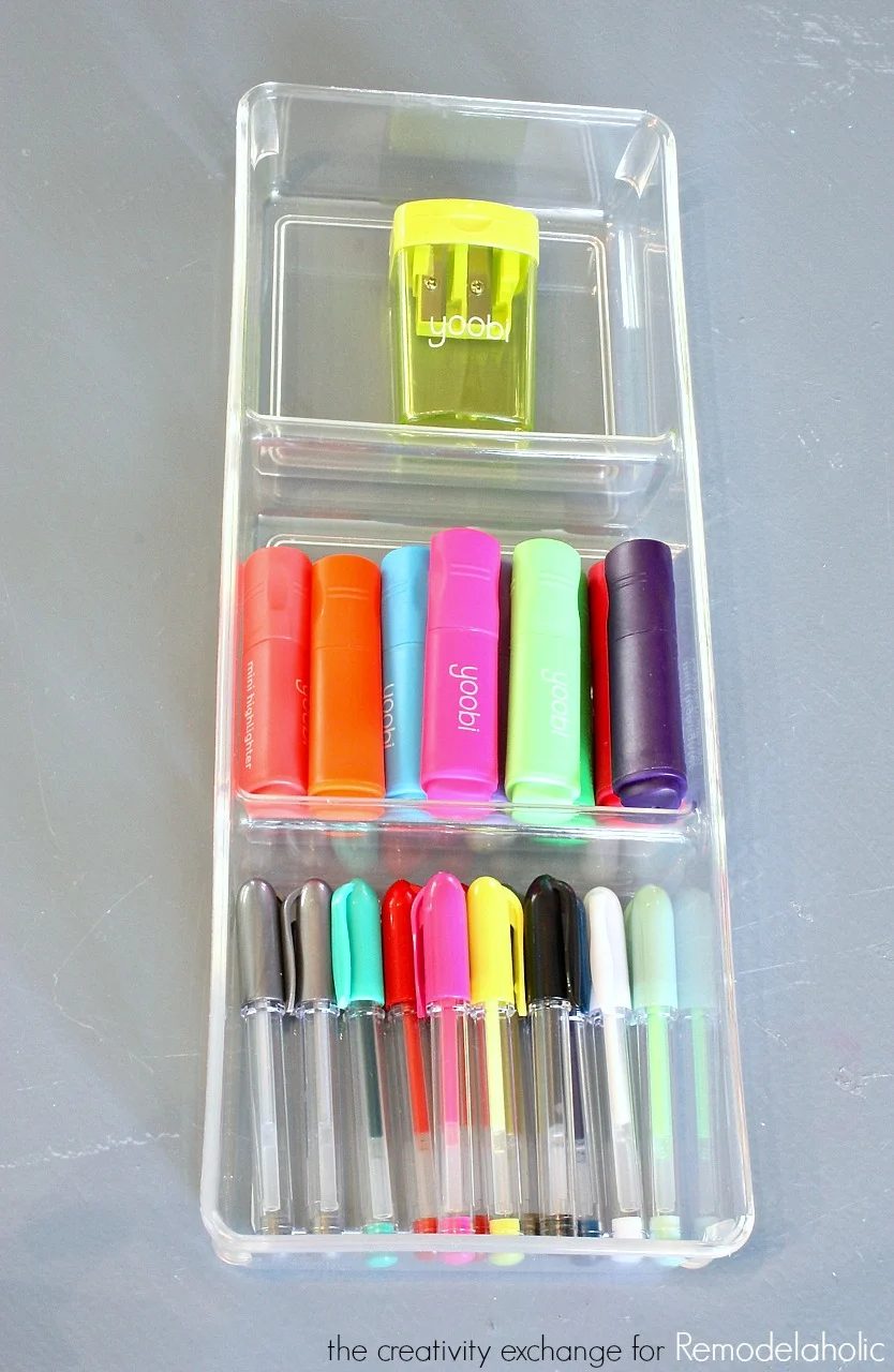 Quick desk organizing tricks. Bekob