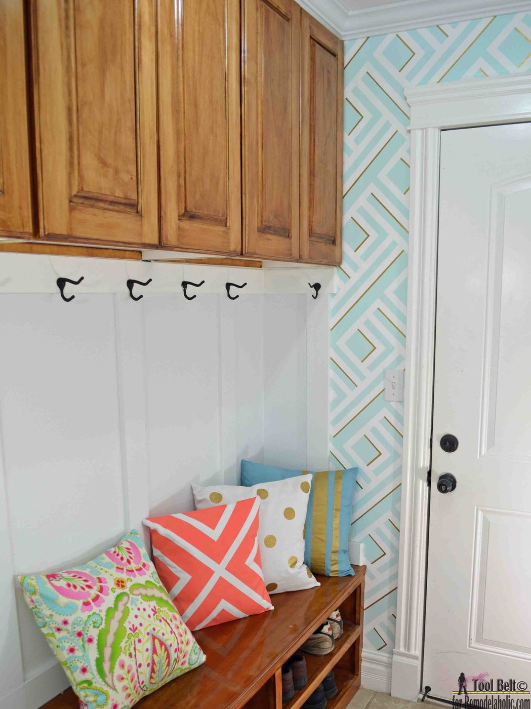 Build your own custom raised panel cabinet doors for your home or projects, great walkthrough to show you how and what you need!