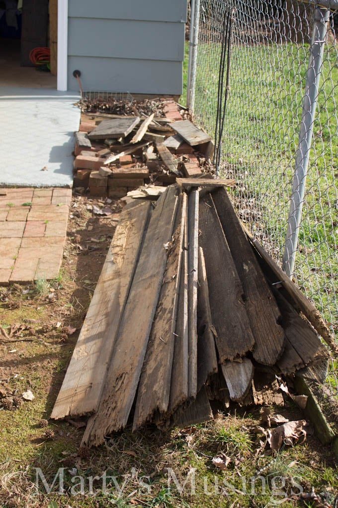 fence posts to wood kitchen backsplash