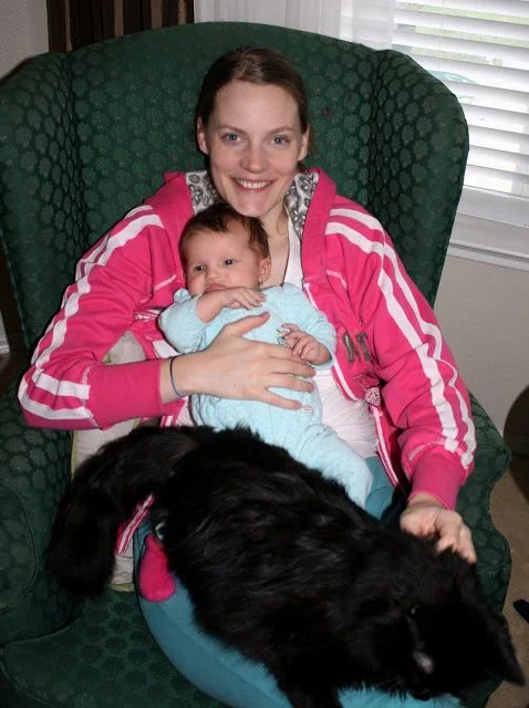 Replay: the girls hanging out.