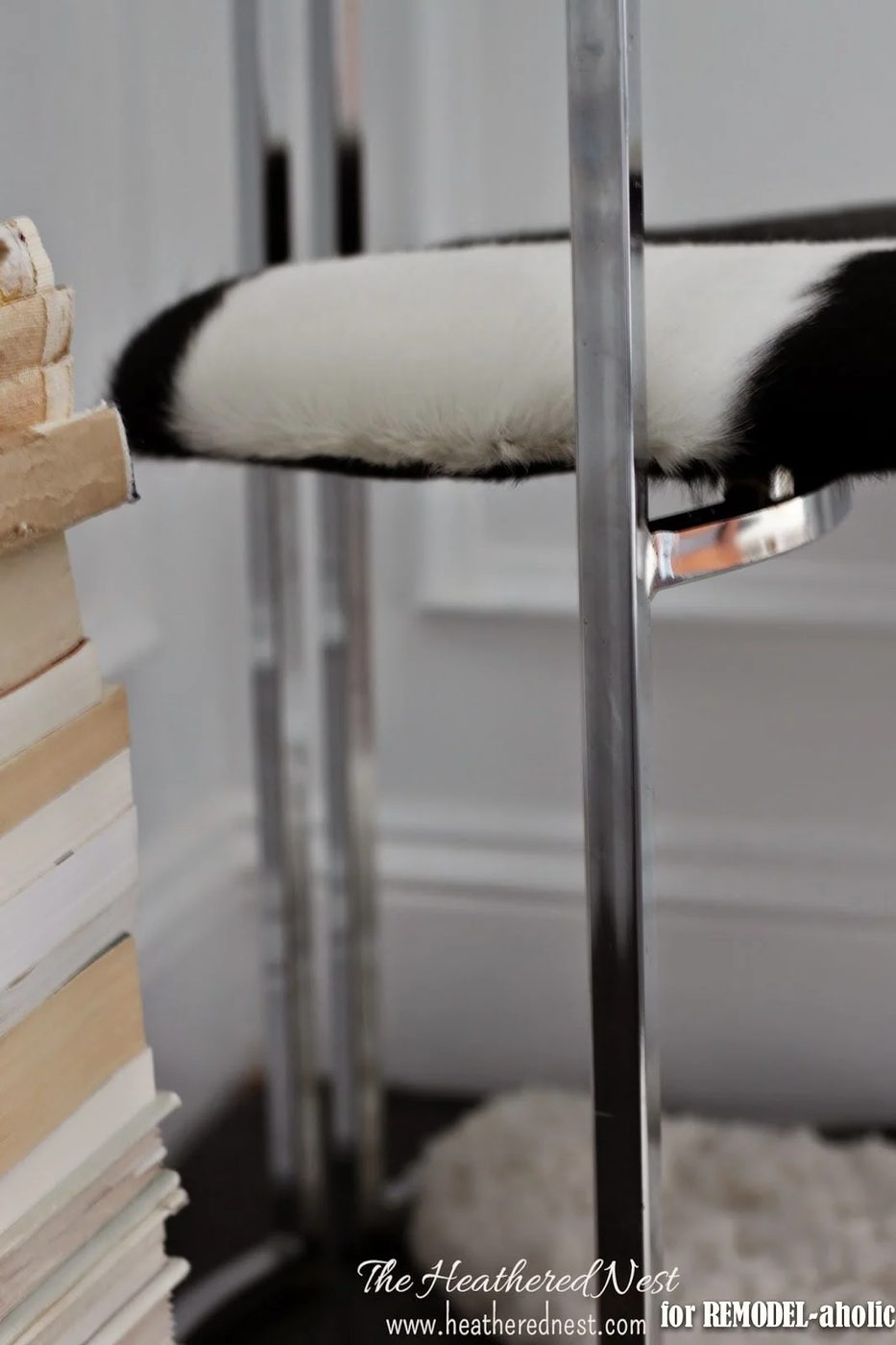 How to update and repair a chrome chair by The Heathered Nest featured on @Bekob