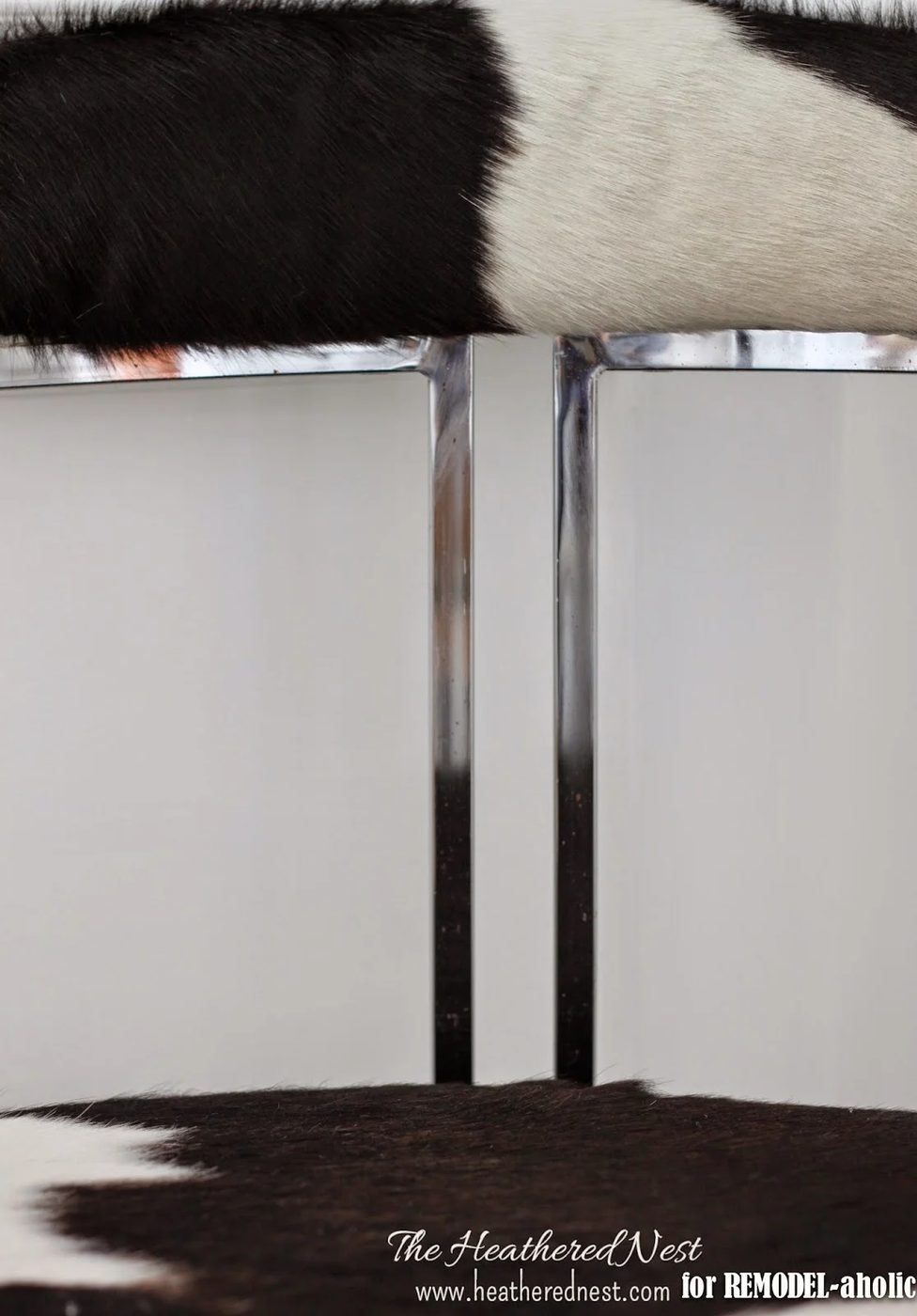 How to update an old chrome chair by The Heathered Nest featured on @Bekob