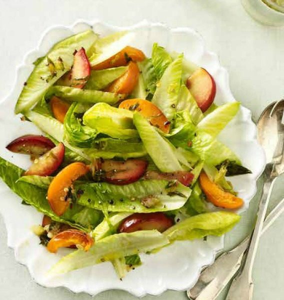 Resurrection Salad | FOODIEaholic.com #recipe #cooking #salad #appetizer #wilted #apricot #plum #romaine