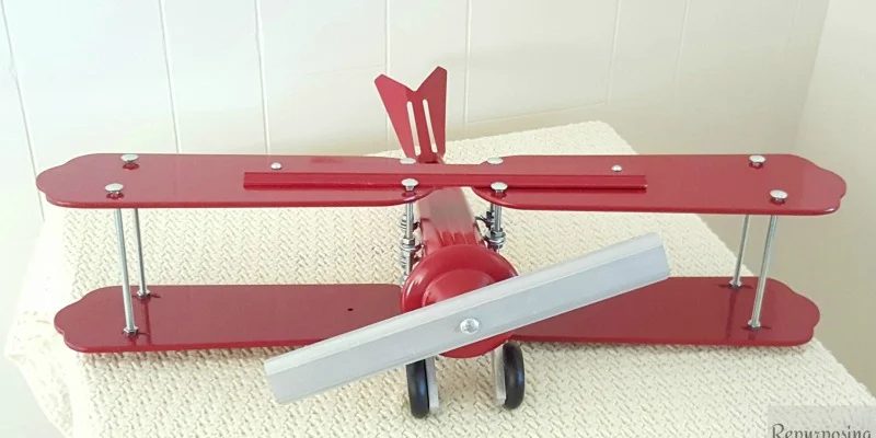 Repurpose Old Ceiling Fan Blades into a Decorative Airplane