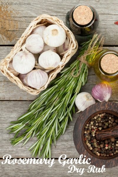 Rosemary Garlic Dry Rub | FOODIEaholic.com #recipe #cooking #grilling #seasoning #rub #chicken #poultry