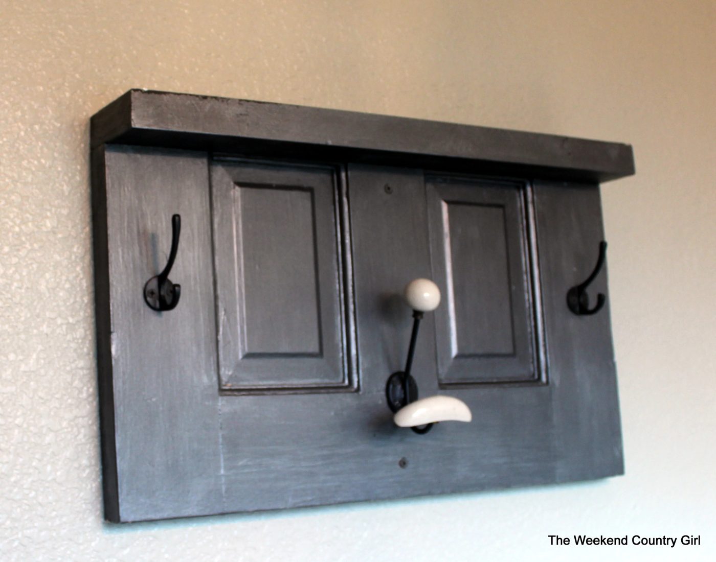 Towel rack with zinc finish by The Weekend Country Girl featured on @Bekob