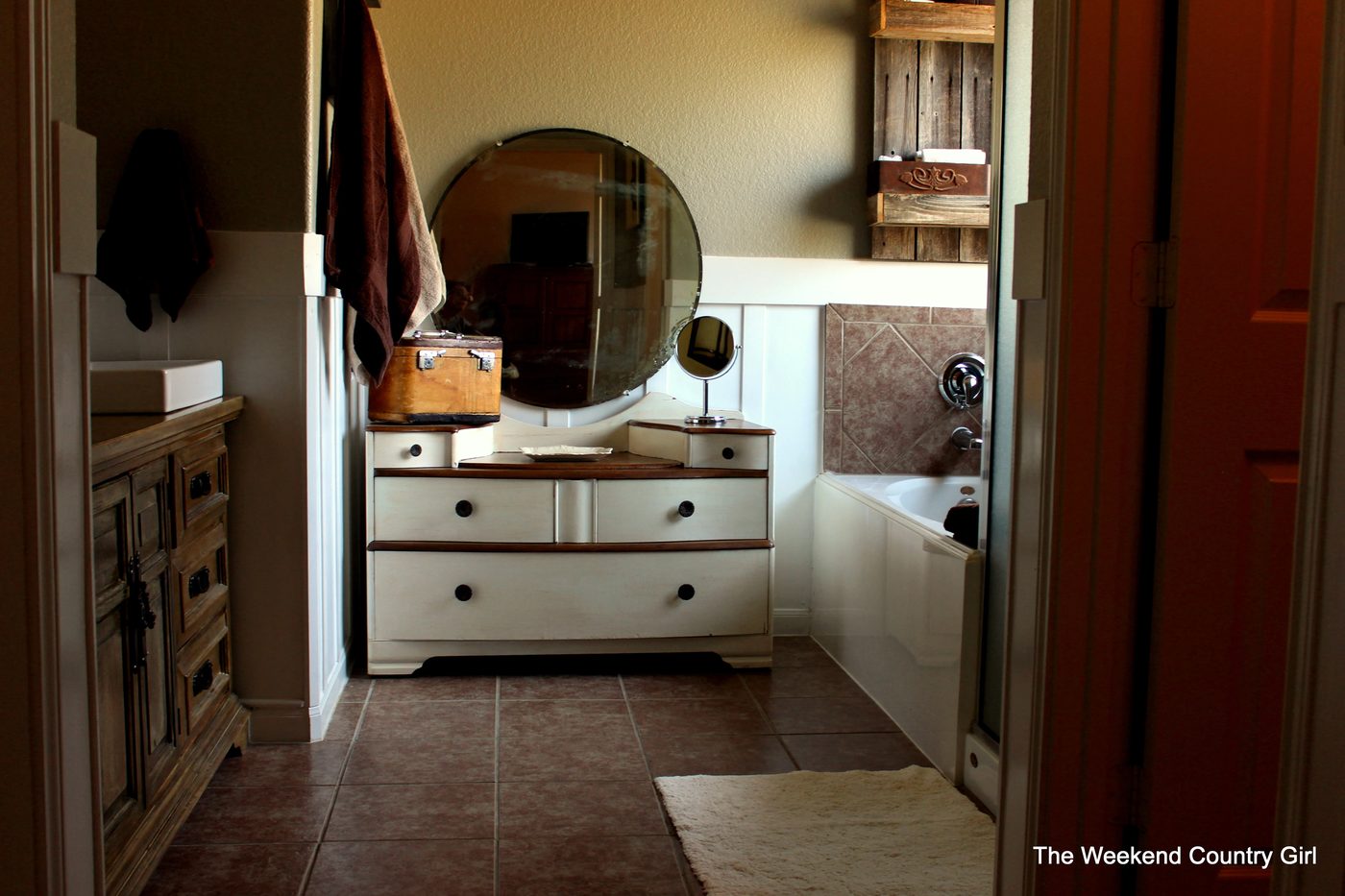 Bathroom makeover with added storage by The Weekend Country Girl featured on @Bekob