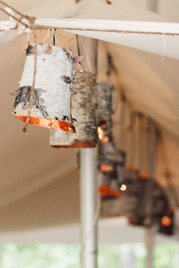 Rustic decor is low-cost, readily available and straightforward to create. look at these Handmade straightforward rustic decor options! 28 straightforward Rustic Decor options You'
