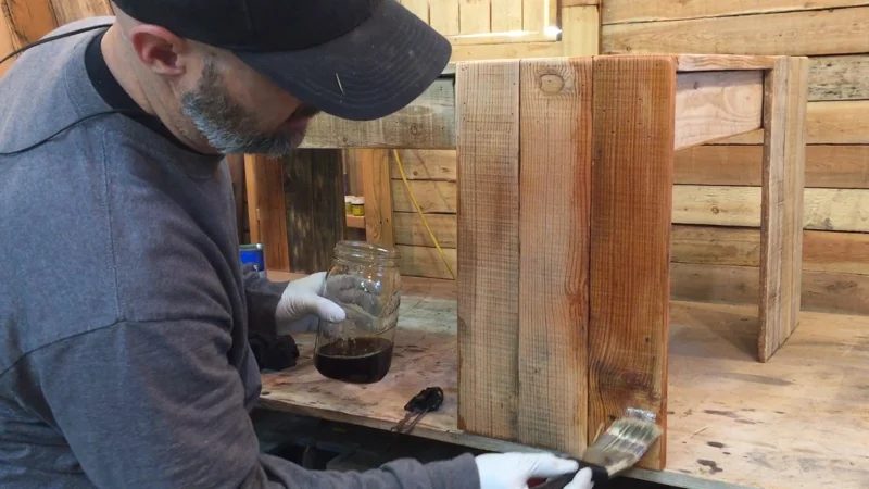 how to finish and waterproof an outdoor pallet wood coffee table